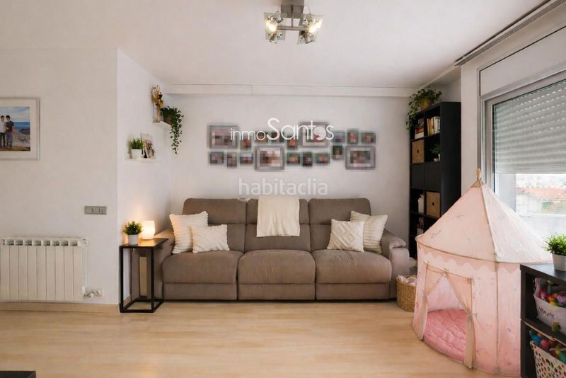Foto a2300adb-3475-4e1f-964f-860ab189a855. Duplex con parcheggio in Centre Roses