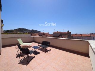 D�plex  Tirso de molina. D�plex �tico con terraza de 67m2 y plaza de parking  en el centr