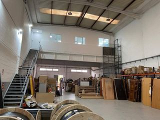 Capannone industriale in Mas Rampinyo - Montcada Nova - Carrerada. Nave comercial en venta en can cuiàs