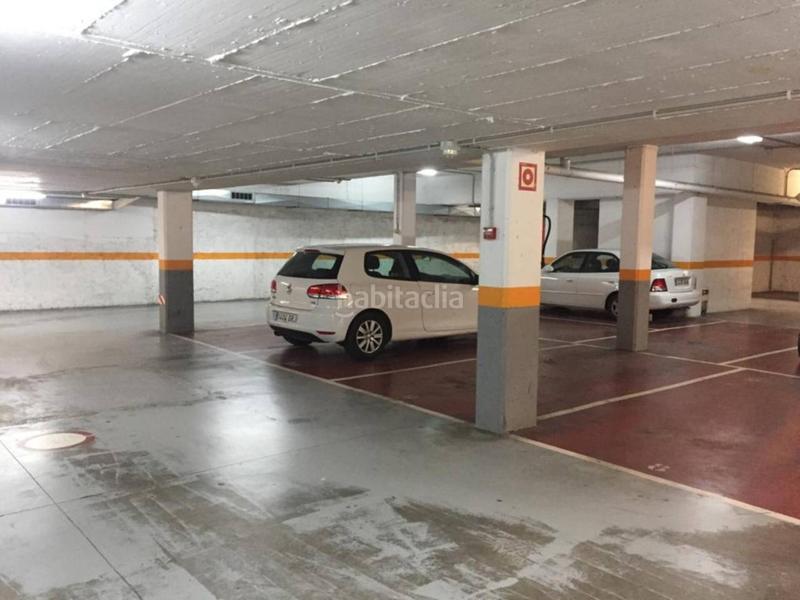Foto 8323949e-3575-459c-9ac8-aa2b1e188684. Parking coche 10 plazas de parking seminuevas en venta en Mollet del Vallès
