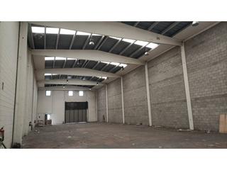 Lloguer Nau industrial a Franqueses del Vallès (Les). Nave en alquiler con patio delantero y posterior.