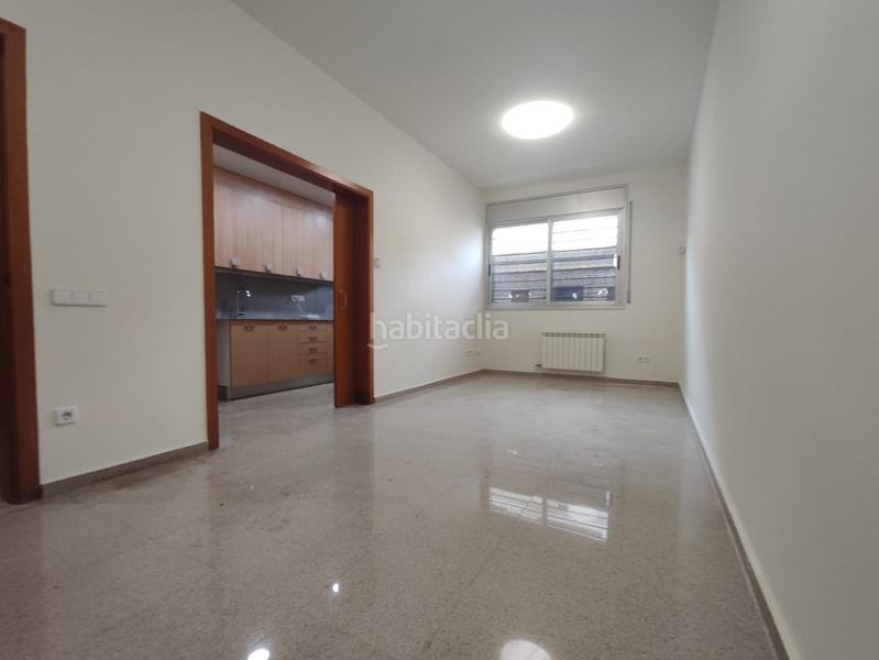 Foto 725c38c7-c772-40dc-93e5-b3ecb43c11c7. Planta baja  de 2 habitaciones con patio interior en venta, centro en Granollers