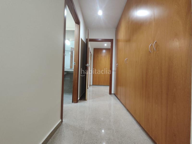 Foto b9e13a3a-b7ea-4920-b39a-6bccb69c940f. Planta baja  de 2 habitaciones con patio interior en venta, centro en Granollers