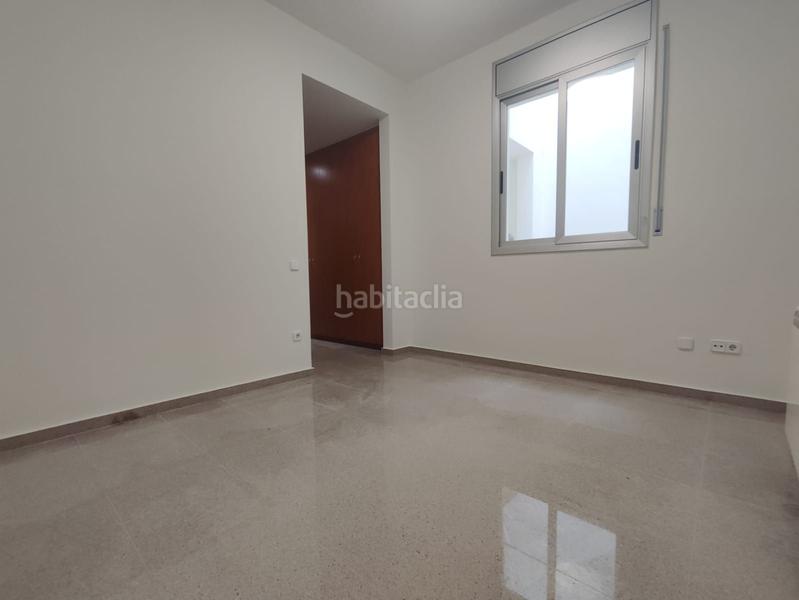 Foto f89ef526-e091-4063-b12c-600ec108b9ef. Planta baja  de 2 habitaciones con patio interior en venta, centro en Granollers