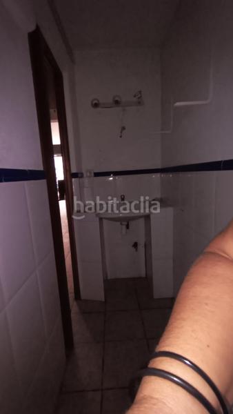 Foto b077ae49-f41f-442b-8c5d-2ca7a6d39578. Location local commercial dans Can Borrell Mollet del Vallès