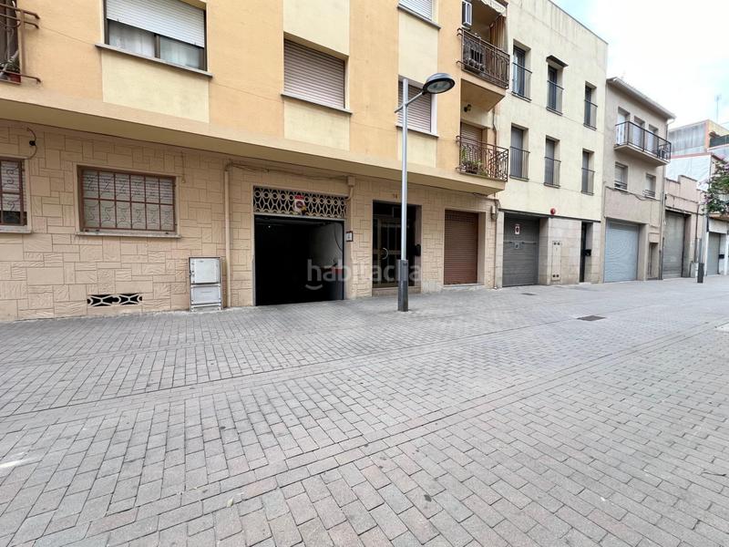 Foto fdb7b7f1-5045-4e06-9563-1310c4475c01. Aparcament cotxe a Centre Mollet del Vallès