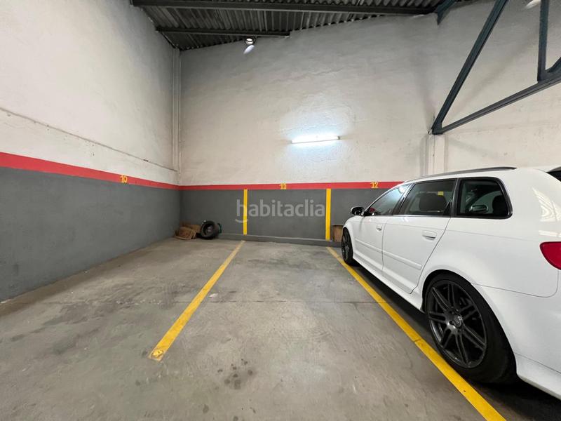 Foto 34cf19b3-4d27-4b9a-8a2e-d99c4780cec7. Parking voiture dans Centre Mollet del Vallès