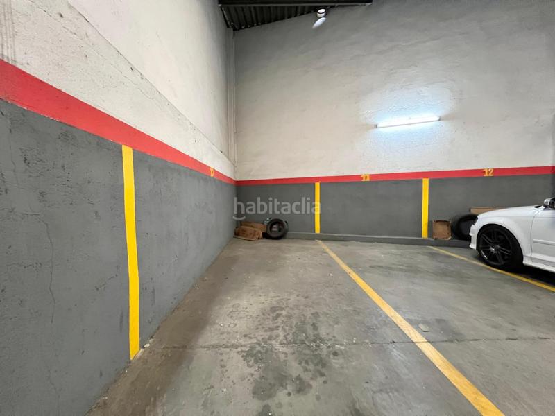 Foto 41a97254-292c-4184-a32c-4cc9af8d04ab. Parking voiture dans Centre Mollet del Vallès