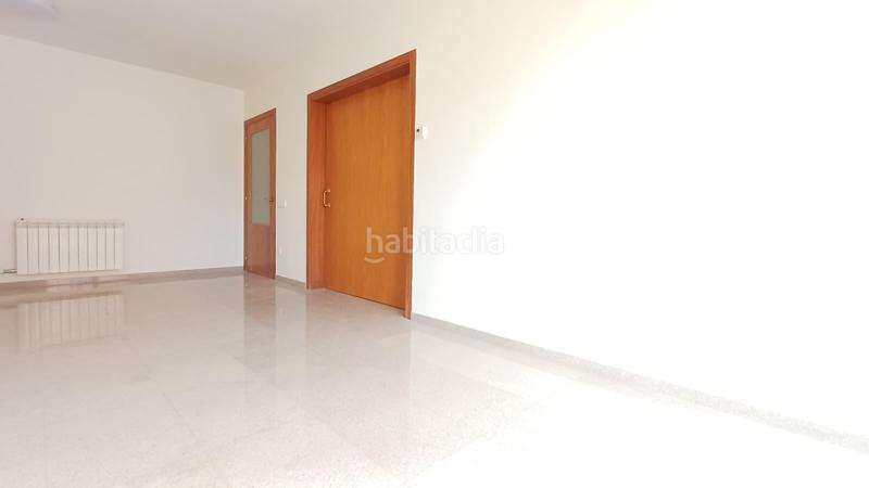 Foto 9ed0b6db-48a4-4273-9552-77ff3707c7e9. Ático segundo piso bajo cubierta con dos terrazas a la venta en Granollers