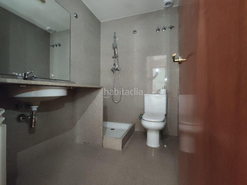 Foto ec5c620f-3656-413f-a901-79ee8a525752. Ático segundo piso bajo cubierta con dos terrazas a la venta en Granollers