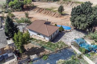 Casa  Enric morera (calle). Un rincón de paz en les pinedes del vallès  lliçà damunt