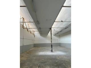 Bâtiment à usage industriel à Sant Fost de Campsentelles. Nave industrial en venta en sant fost