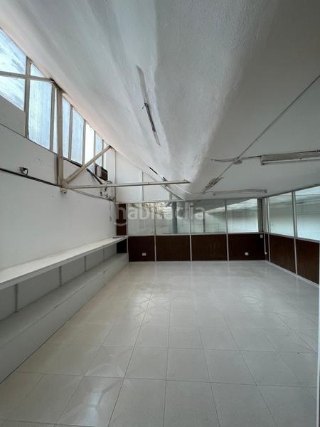 Foto 3f54e16e-51fa-47d2-aa35-423f7541588c. Fabrikhalle in Sant Fost de Campsentelles