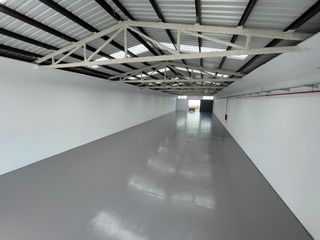 Lloguer Nau industrial a Canovelles. Magnifica nave industrial en alquiler en canovelles