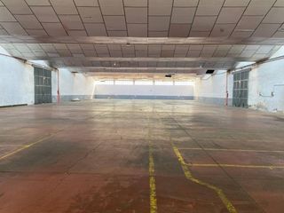 Lloguer Nau industrial a Montmeló. Nave industrial de 1.400 m2 en alquiler