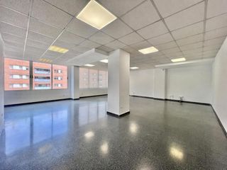 Lloguer Oficina a Estació de França. Oficina en alquiler en av. llibertat, mollet del vallès