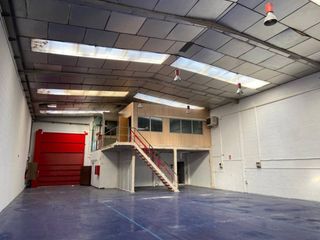 Rent Industrial building in Sant Fost de Campsentelles. Nave en alquiler en sant fost