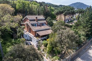 Chalet  Migjorn (calle). El problema de visitar esta casa es que después ninguna otra te
