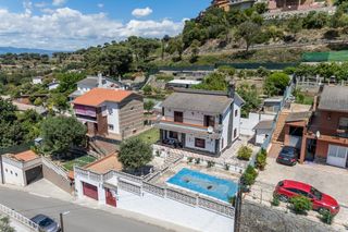 Maison  Esquirols (calle). Casa a 4 vientos en sant fost de campsentelles