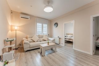 Ground floor  Carrer sol. Encantadora planta baja con patio interior en canovelles  una op