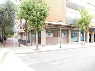 Miete Geschäftsraum in Montornès del Vallès. Bar cafetería céntrica en traspaso