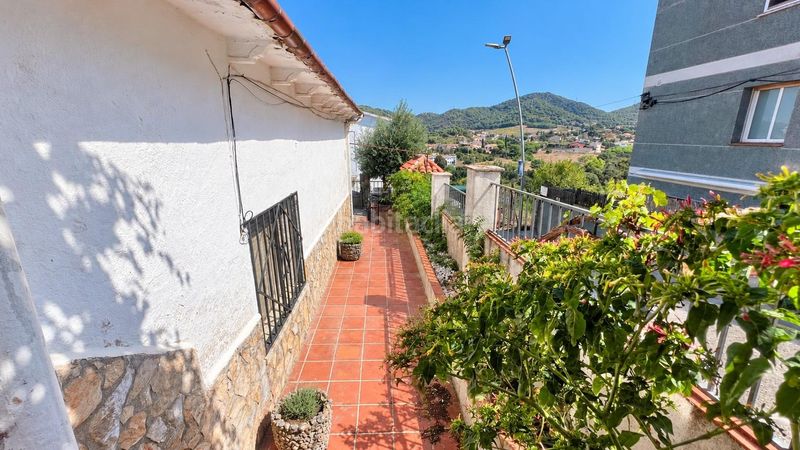 Foto fb2f0f07-d97a-4a06-b78c-7f23d635a626. Casa amb aparcament a Martorelles