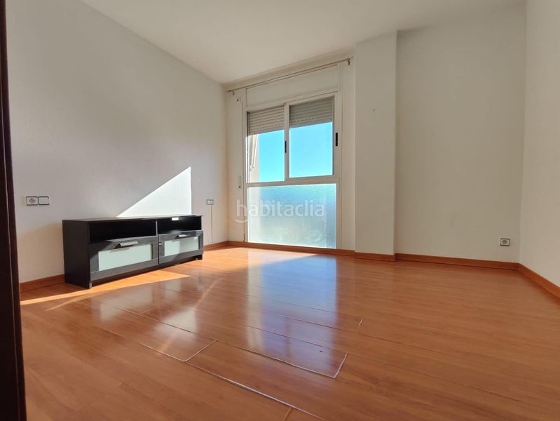 Foto 7943e8d8-8b57-4309-974b-3e80fee46fed. Piso  dúplex de dos habitaciones con plaza de aparcamiento en Montmeló