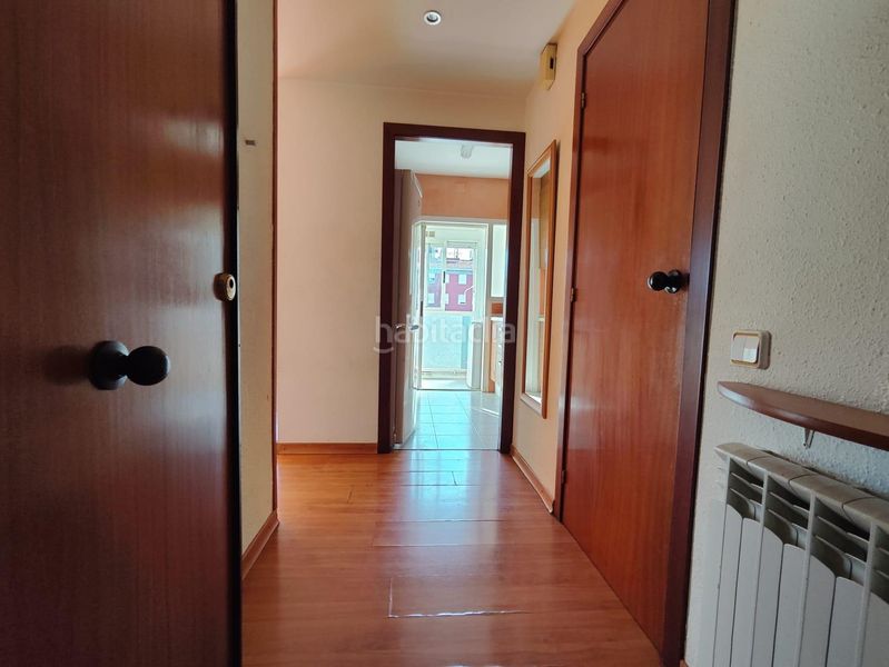 Foto 818c7240-e181-4fe2-aeb2-d7a355adc7f8. Piso  dúplex de dos habitaciones con plaza de aparcamiento en Montmeló