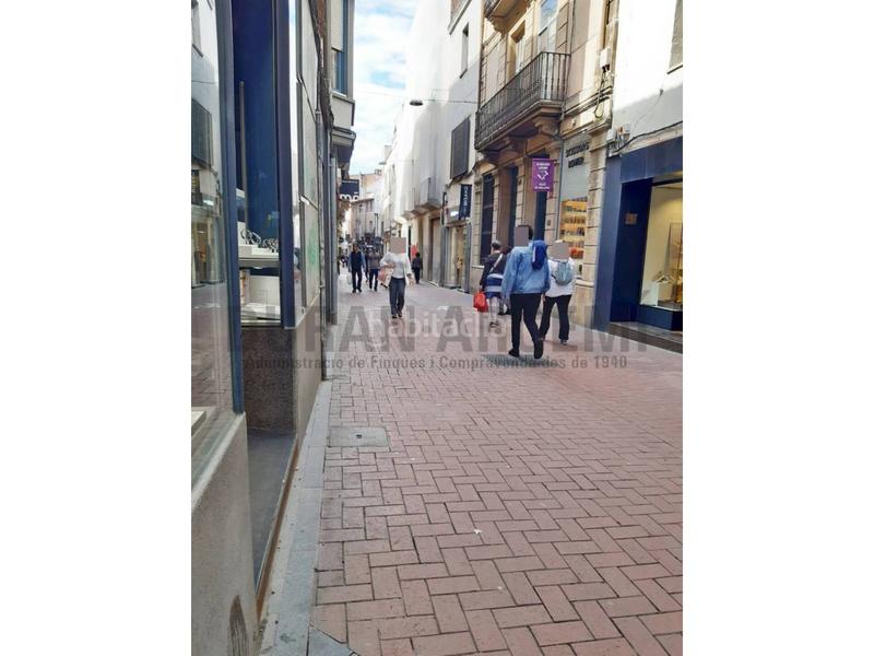 Foto 44940022-9660-4727-8434-f35894291e63. Locale commerciale in Barri del Centre Terrassa