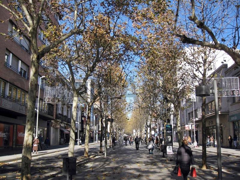 Foto 7c8b3b08-5b00-40d3-89cf-427de253099e. Geschäftsraum in Barri del Centre Terrassa