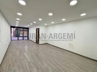 Location Local commercial  Palla. Local de alquiler en el centro