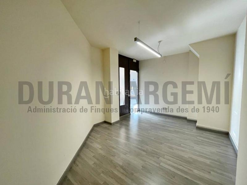 Foto bbf1b3df-fa78-4407-85d9-4fe69ba740cf. Affitto ufficio in Barri del Centre Terrassa