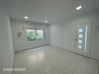 Lloguer Pis  Calle can codol. Piso de alquiler en el centro de vacarisses