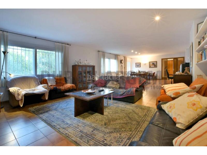 Foto 9fafac96-6ebe-4981-bdf5-0cf651f8c096. Casa  en venta en Matadepera