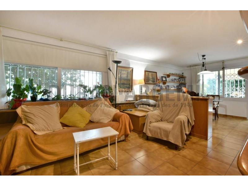 Foto e031fd97-f0fb-44a9-bb95-07db04d19b08. Casa  en venta en Matadepera