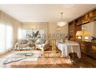Pis  Galileu. Magnfico piso en venta en ca naurell