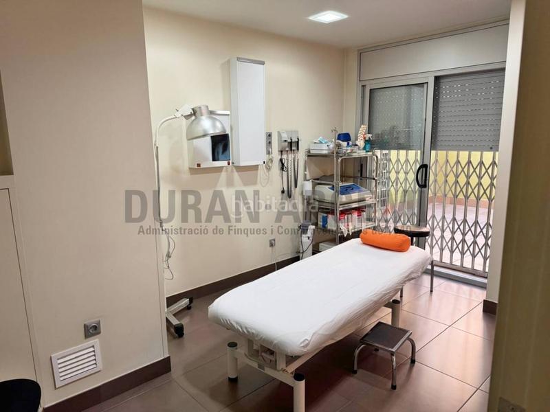 Foto 7ee466de-5d68-4789-bd42-83a88a046218. Local comercial a Centre Rubí