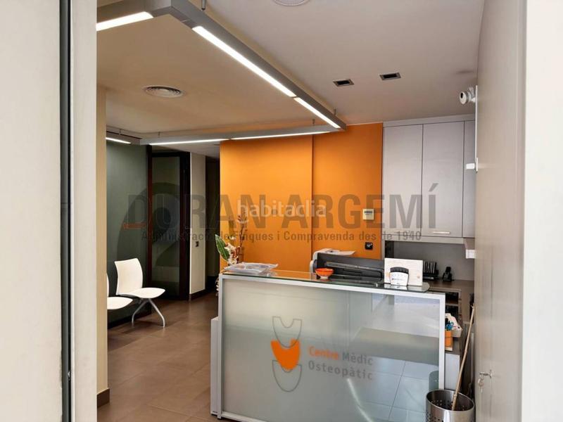 Foto ed1d3e40-9ea7-4098-9112-b69a48fe8e62. Local comercial a Centre Rubí