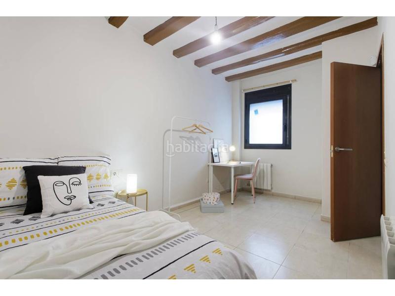 Foto d3b3251d-1dab-4900-a727-d03977a8420e. Casa a Barri del Centre Terrassa
