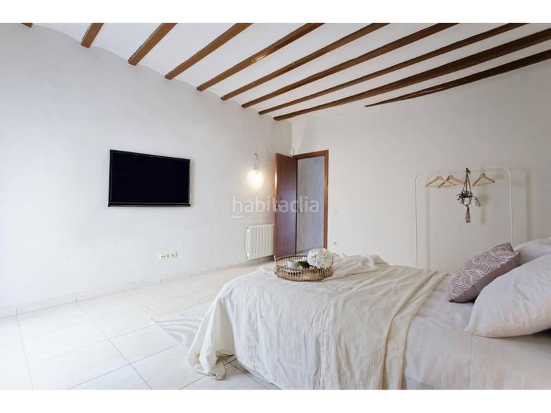 Foto f11c9aea-95a0-4221-a291-cf25c1704add. Casa a Barri del Centre Terrassa