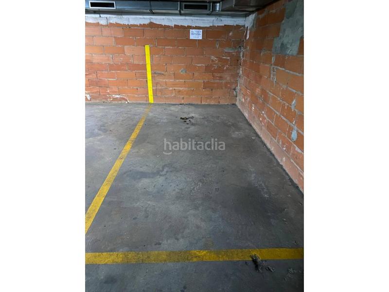 Foto a0d3a5e6-fc24-40f2-bbb8-9d35a1cd36dc. Posto auto in Barri del Centre Terrassa