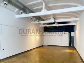 Lloguer Local Comercial a Sant pere 32. Local comercial en alquiler