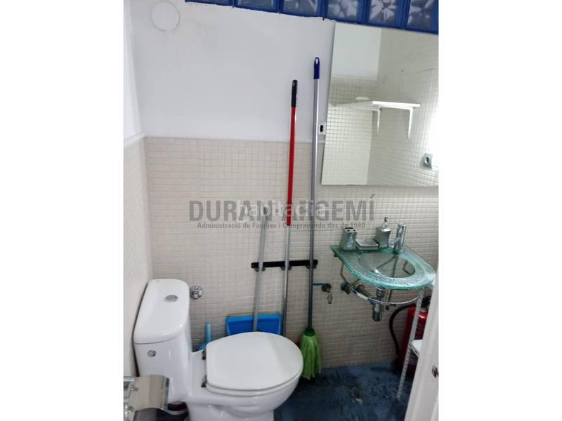 Foto fee9cead-6e95-49f4-8b0e-36a78d570532. Alquiler local comercial  en alquiler en Terrassa