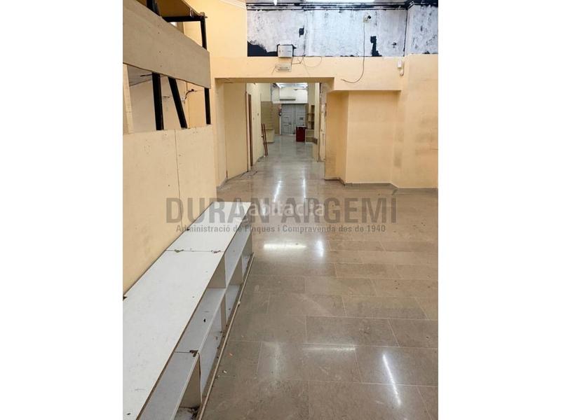 Foto 1de6f053-ba23-4e09-a4c2-19bd61a83d55. Alquiler local comercial  en alquiler en el centro primera línea comercial en Terrassa
