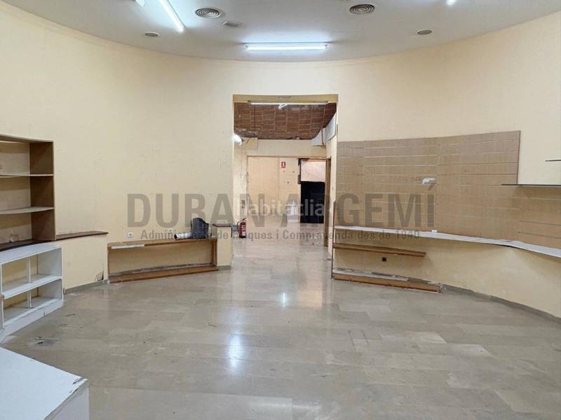 Foto 42908652-3240-492c-b430-c53456044535. Alquiler local comercial  en alquiler en el centro primera línea comercial en Terrassa