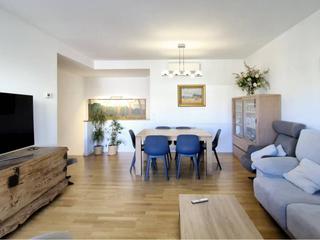 Dplex  Ireneu. Dplex de 4 habitaciones en el centro