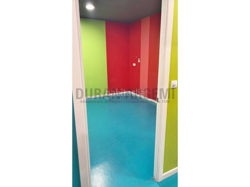 Foto 5e34edcf-0007-4ae3-8ed5-9da82e2146f2. Alquiler local comercial local en alquiler calle puignovell en Terrassa