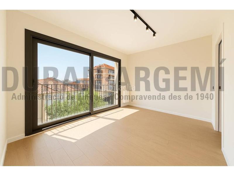 Foto 74ab4be0-24f4-4e90-9ec9-f0d20d53f927. Oficina  en venta en creu gran en Barri del Centre Terrassa