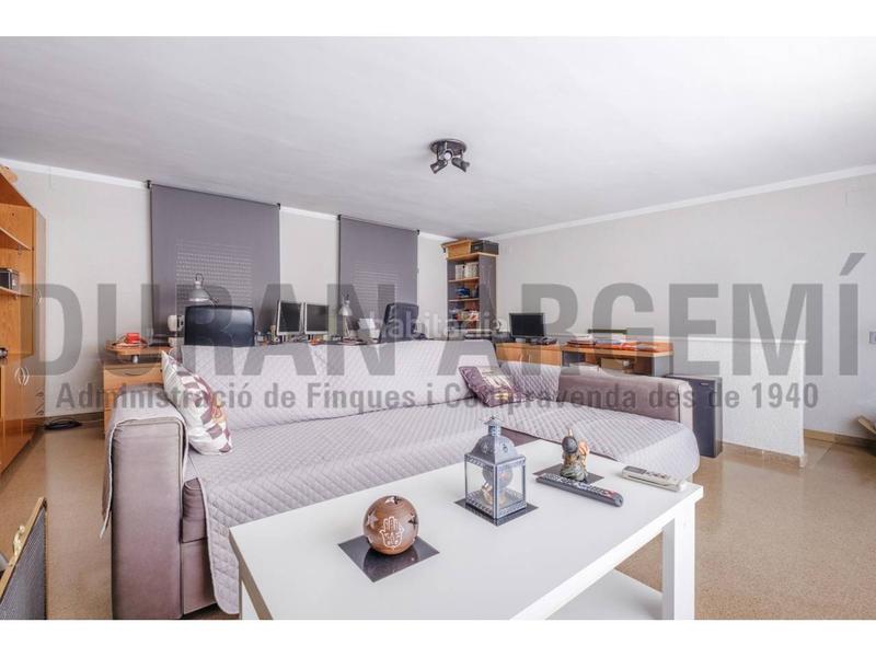 Foto 1053e3dc-dbd5-47fd-955f-9aa2888194e3. Casa unifamiliar adosada en venta en el barrio de ca naurell en Terrassa