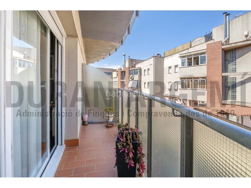 Foto b73cdf5b-75e0-4a19-afad-4cc036d9def5. Casa unifamiliar adosada en venta en el barrio de ca naurell en Terrassa
